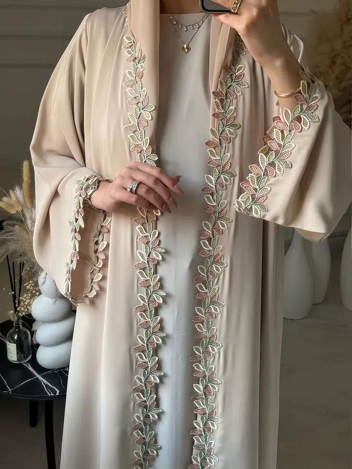 Abaya violet élégant de Dubaï pour femmes musulmanes – Intrument conçu avec une pièce de broderie mu