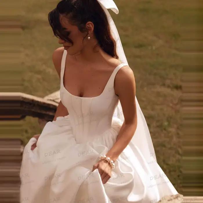 Robes De mariée simples à col bateau pour femmes, dos nu, traîne De balayage, en Satin, sans manches