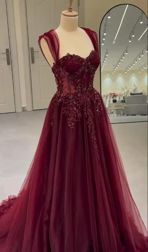 Robe de soirée élégante en mousseline de soie personnalisée, style Bridgerton, couleur bordeaux, de 