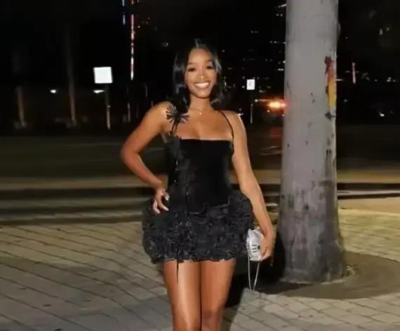 Robes d'anniversaire rouges Baddie noir fille licou cou Mini robes de bal chérie volants robe de soi
