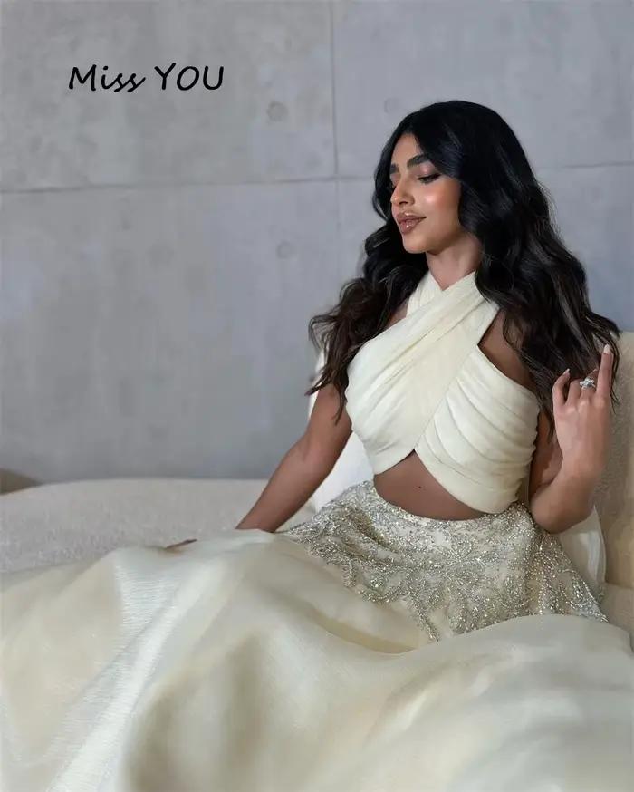 Robe de bal en mousseline de soie, personnalisée, de haute qualité, col licou, pour Cocktail, paille