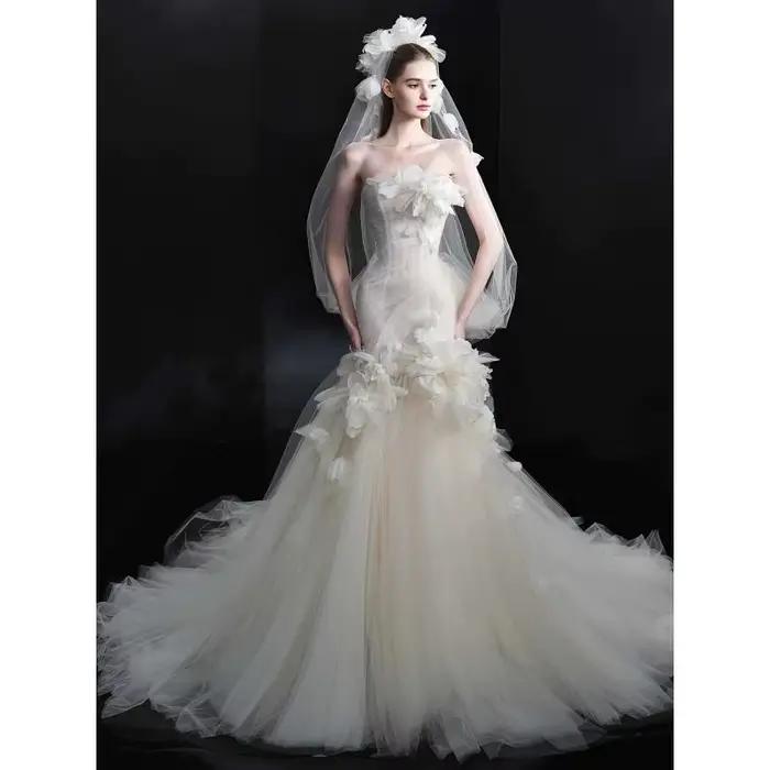 Robe de mariée légère amincissante style soin de la peau