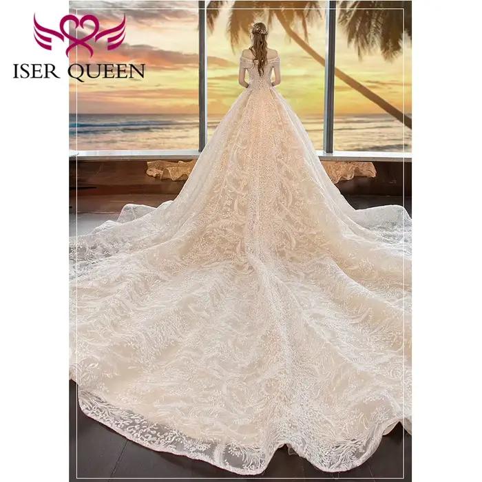 Robe de mariée brodée de luxe personnalisée