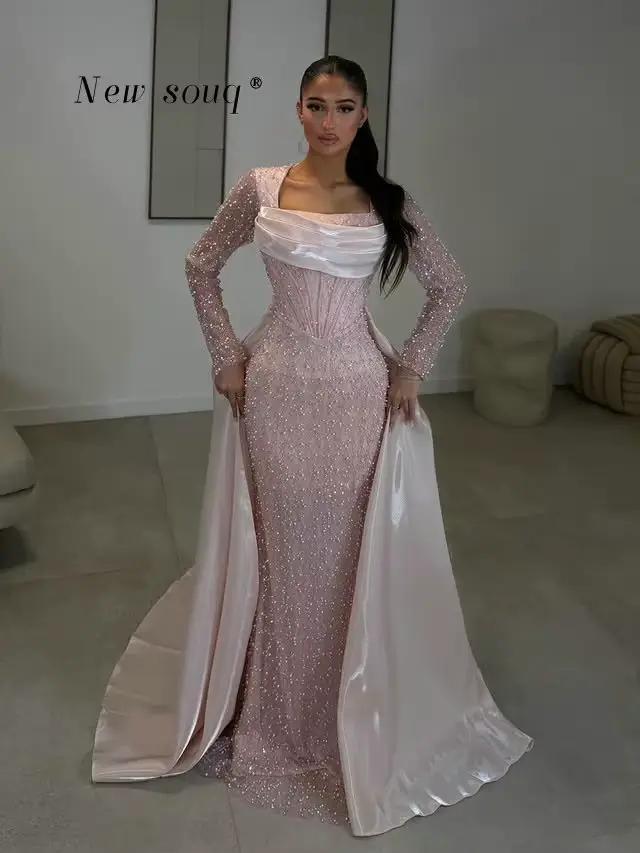 Robes de bal arabes marron chocolat à manches longues avec jupe brillante