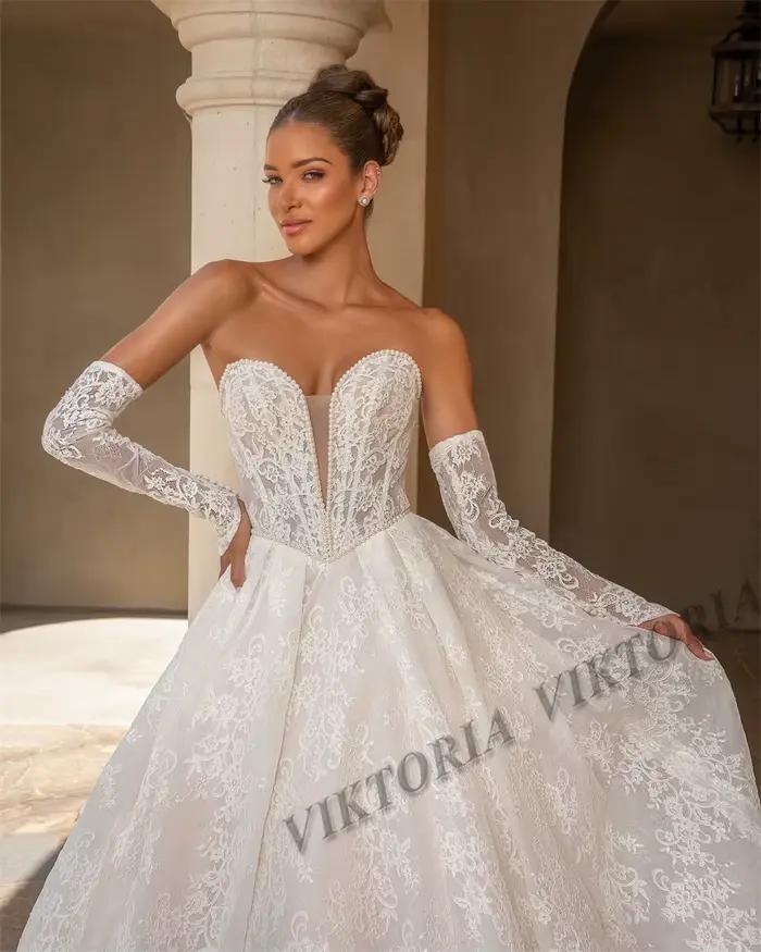 Robe de Mariage Viktoria Moderne A-Ligne Dentelle Perles Blanc Personnalisée Occasions Spéciales