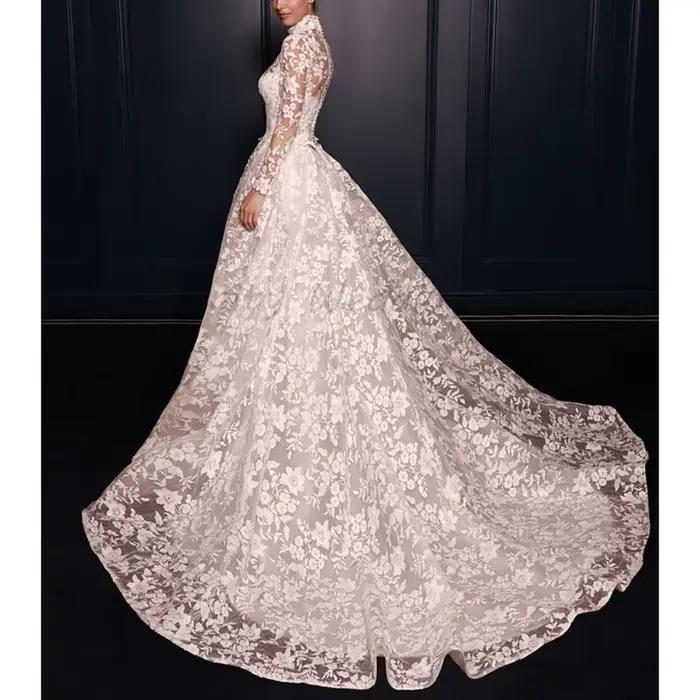 Robe de mariée vintage à col montant et manches longues