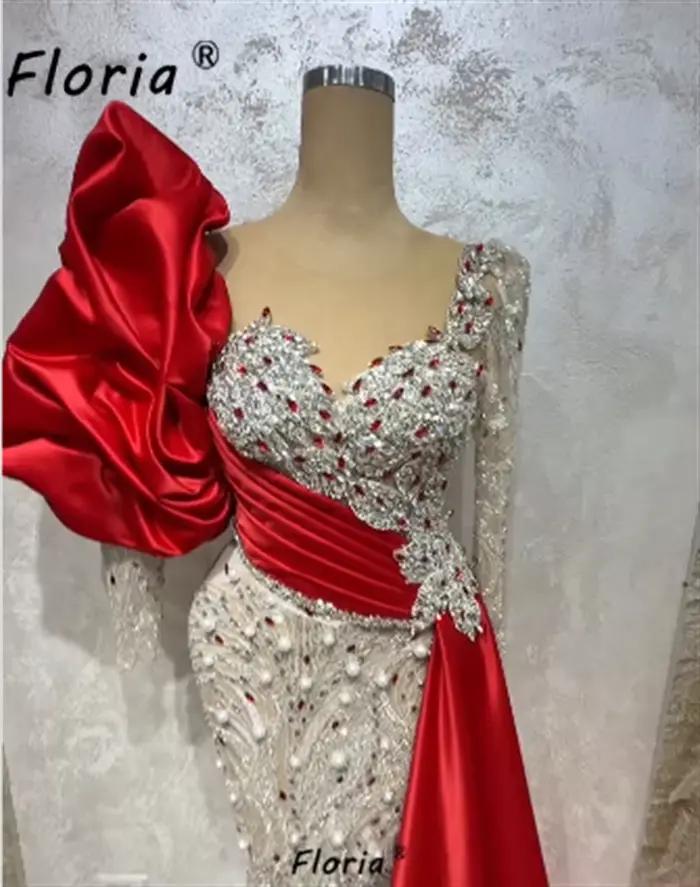 Robe de mariée rouge de Dubaï avec traîne