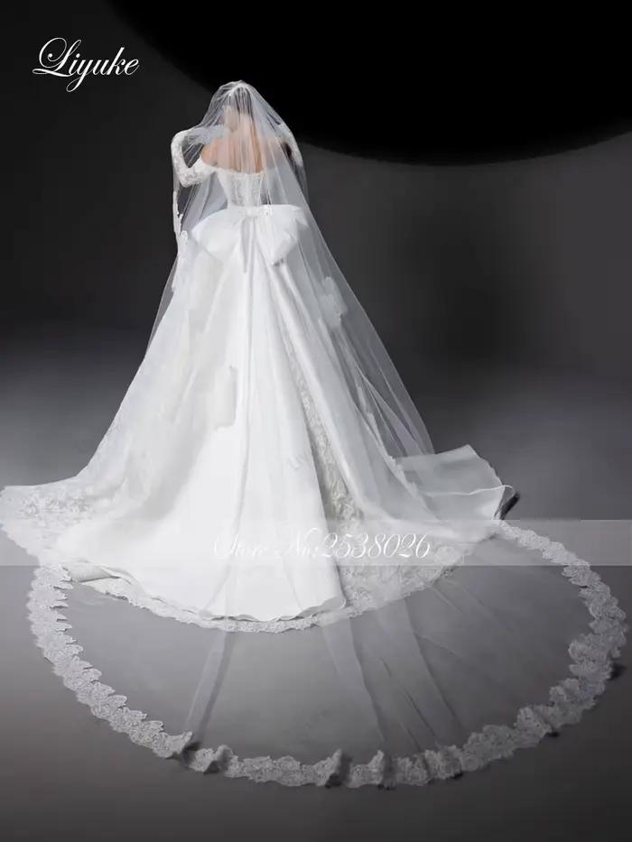 Liyuke sur mesure chérie a-ligne robe de mariée hors de l'épaule pleine dentelle robes