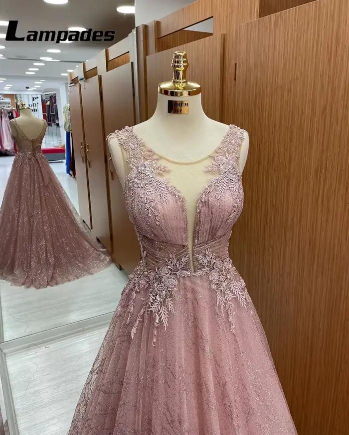 Robe de bal personnalisée en dentelle corail