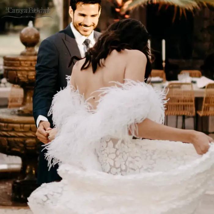 Bloero de mariage en plumes
