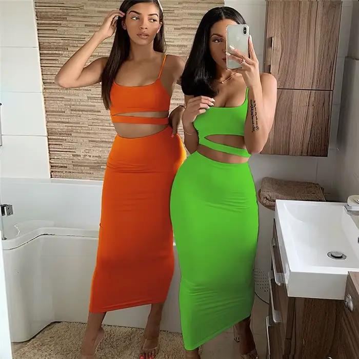 Robe longue élégante pour femme en polyester avec décolleté diagonal et plis sophistiqués pour soirées et occasions spéciales
