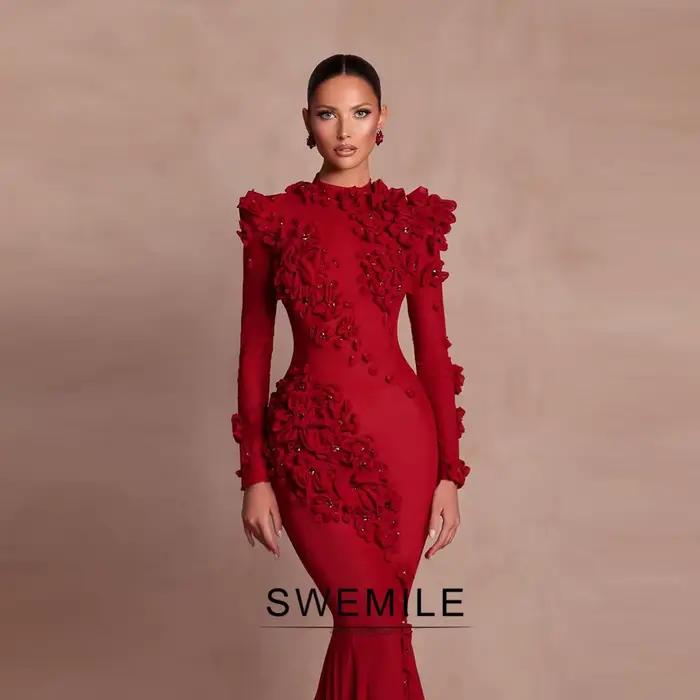 Robes de bal en crêpe rouge à col rond 2026 avec appliques élégantes