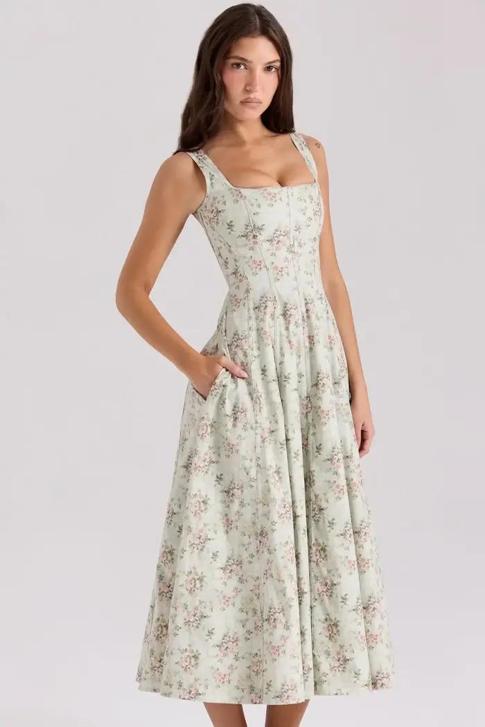 Robe d'été élégante à lacets
