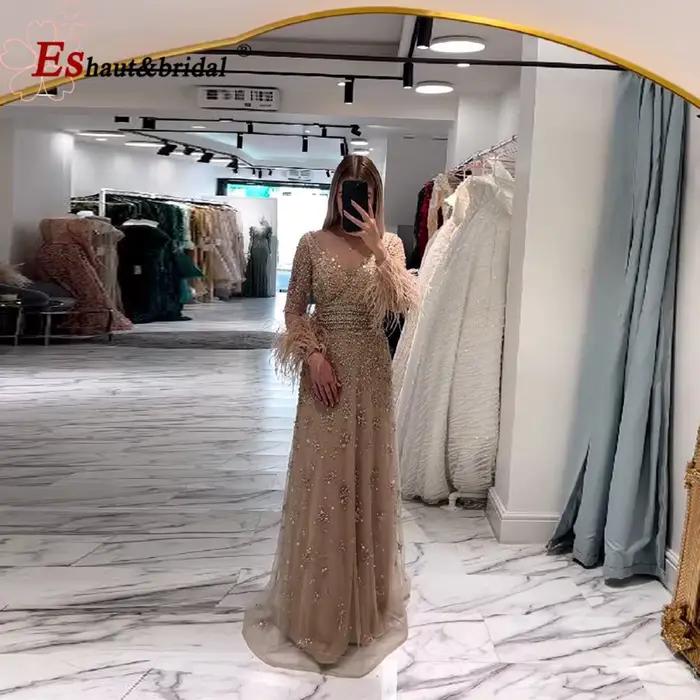 Robe de soirée élégante en plumes de dubaï pour femmes
