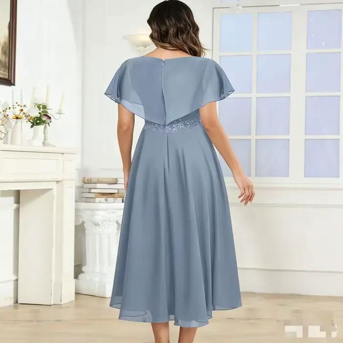 Robes de soirée formelles en dentelle à col en V et manches flottantes pour la mère de la mariée