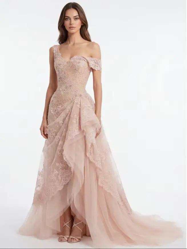 Robe de soirée élégante avec appliques en dentelle plissée pour femme