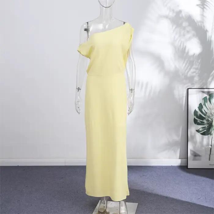 Robe longue asymétrique pour femme