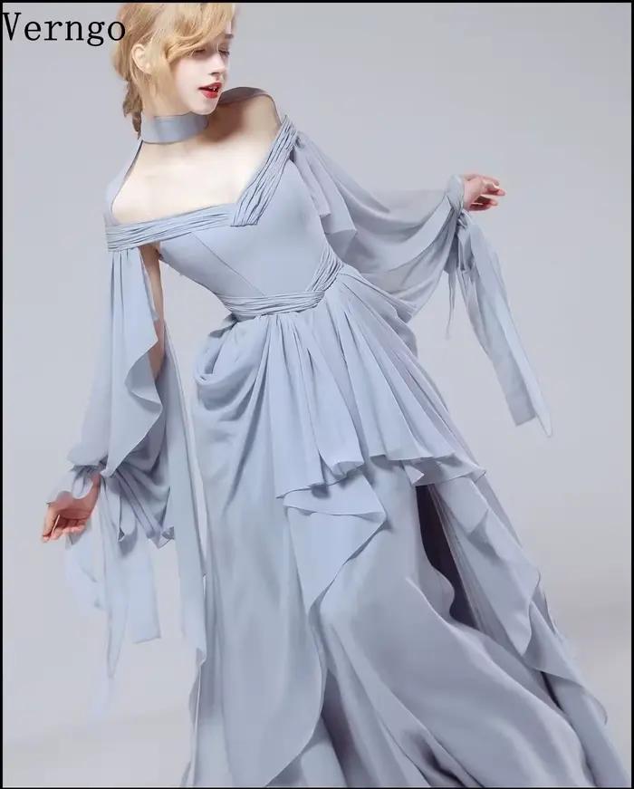 Robe de soirée en mousseline de soie bleue Verngo