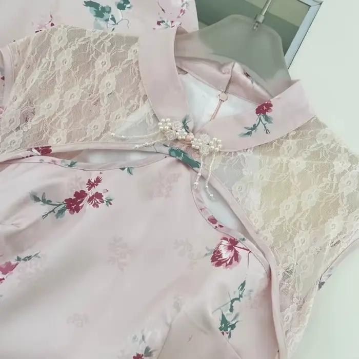 Robes élégantes à imprimé floral et patchwork de dentelle