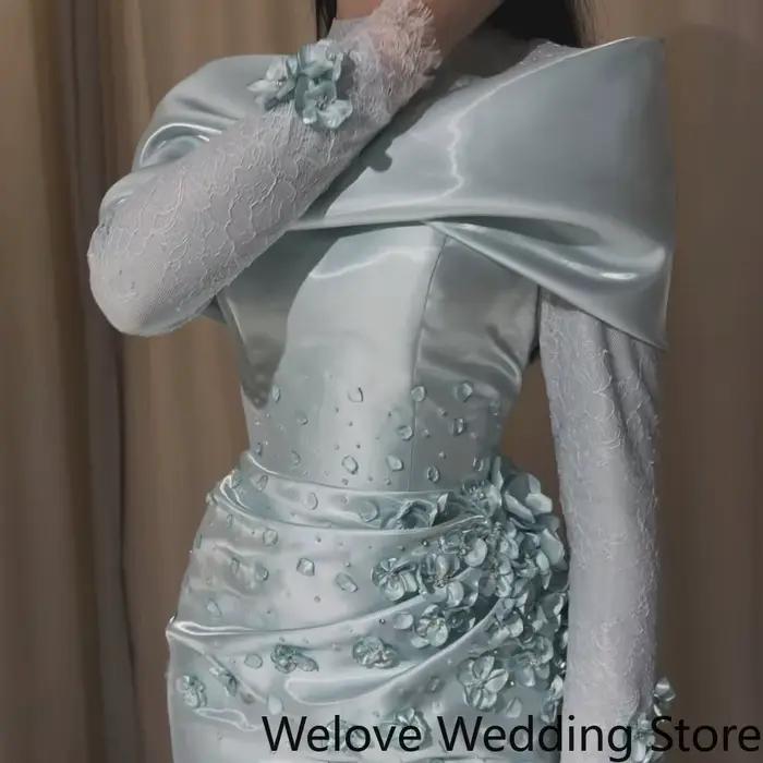 Robe de soirée formelle bleu clair avec col drapé épaules dénudées