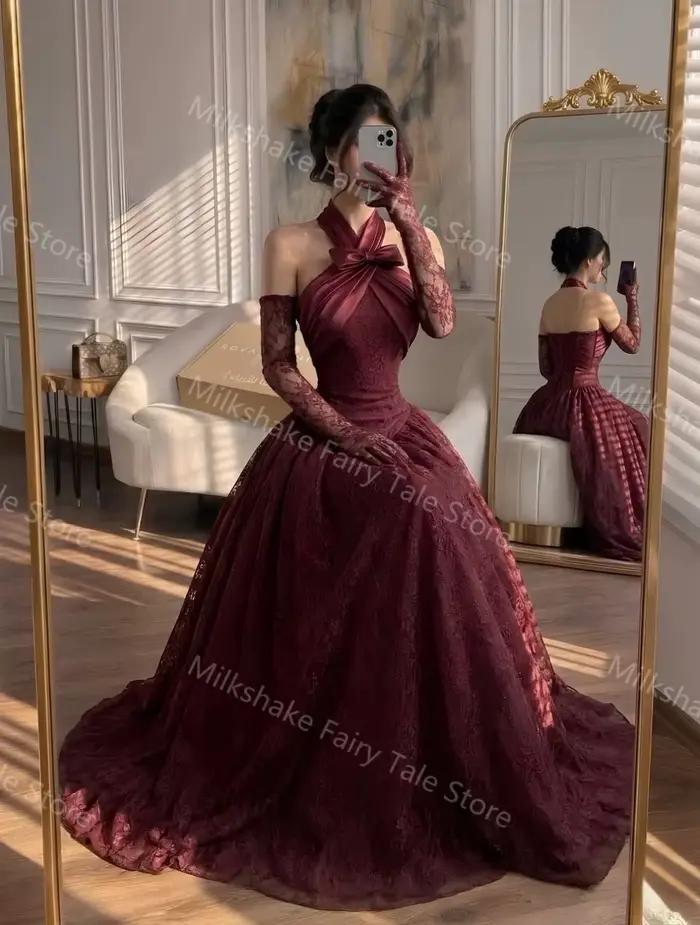 Robes de soirée bordeaux coupe trapèze en dentelle intégrale