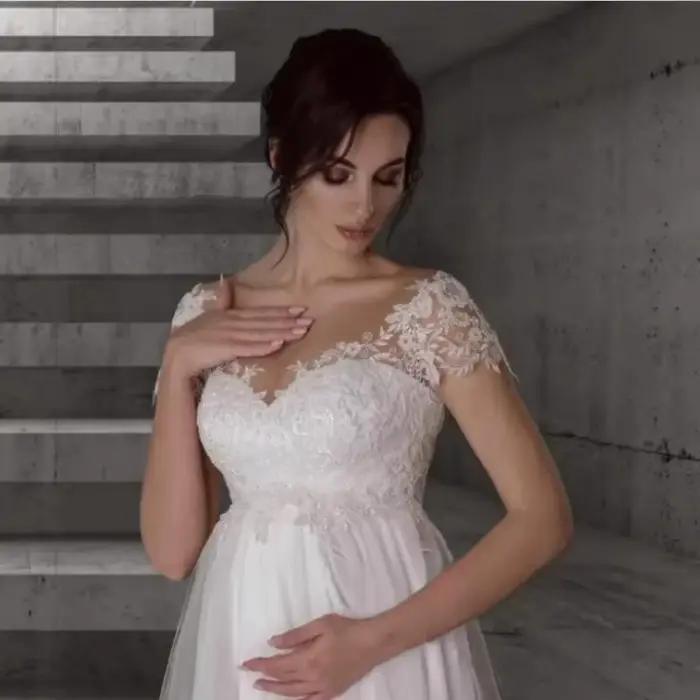 Robe de mariée asymétrique à épaule unique avec décolleté en V profond