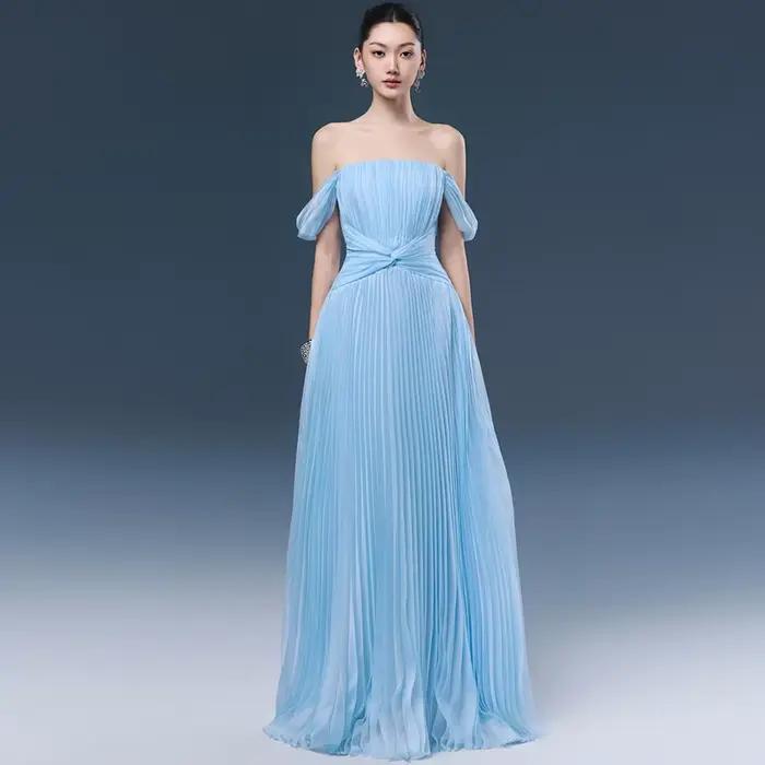 Robe de soirée élégante en mousseline de soie bleue