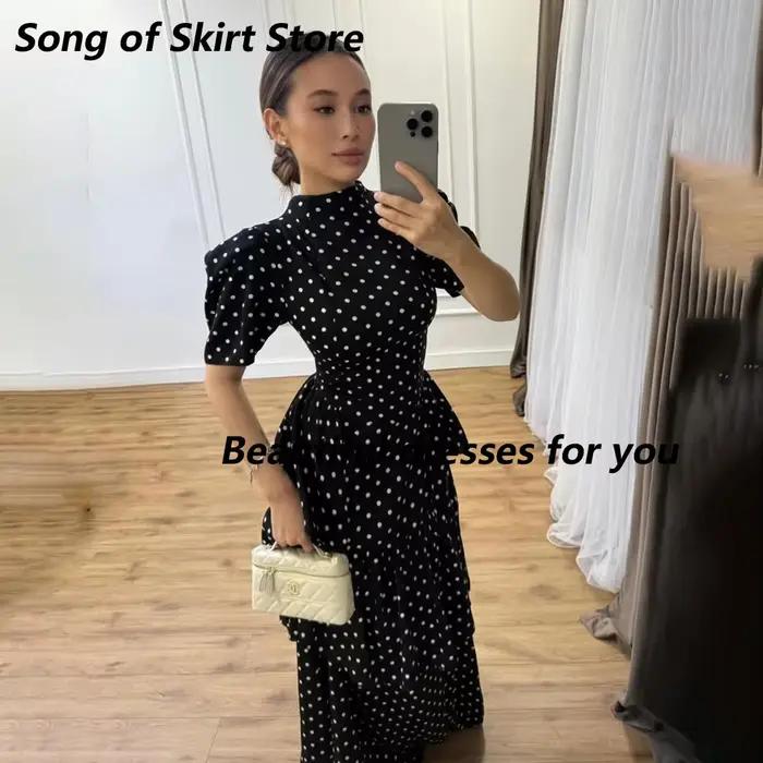 Robe de soirée à pois noire