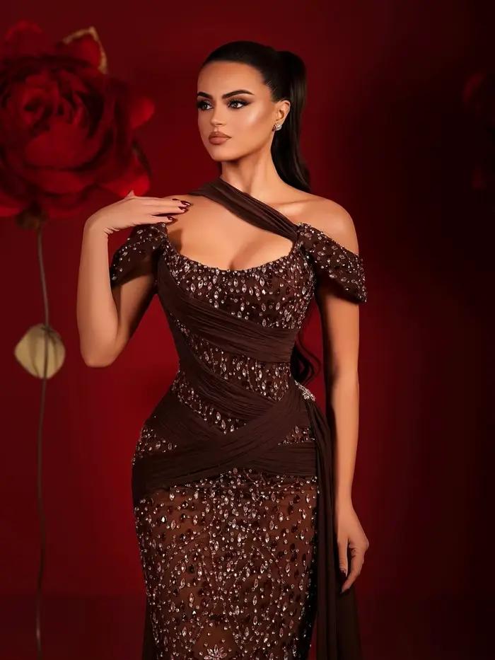 Robe longue élégante marron