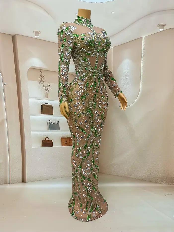 Robe de Soirée Longue et Luxueuse avec Gros Strass