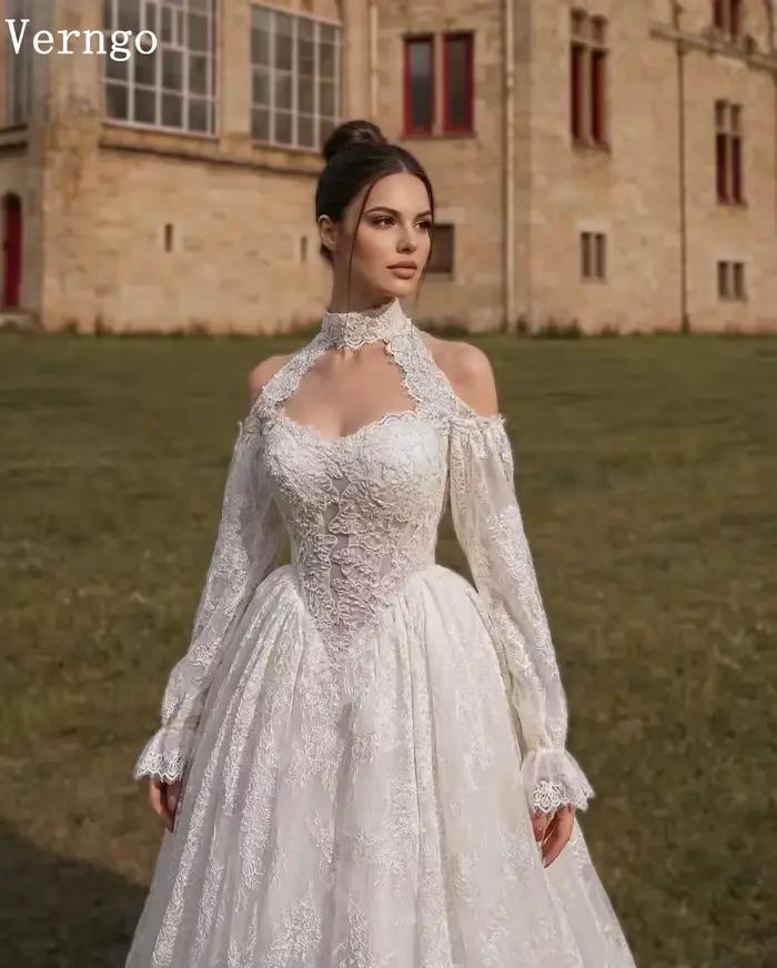 Robe de mariée de luxe Verngo en dentelle