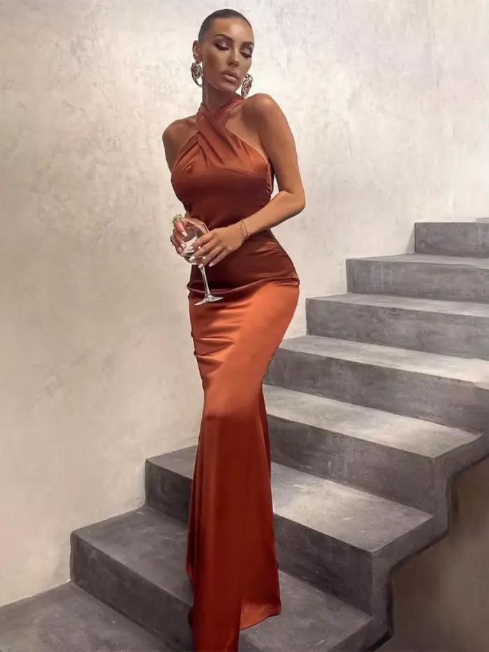 Robe Maxi Montée sur le Cou Polyester Élégante Sans Manches Tenue de Soirée Occasions Spéciales Pour Femme ```