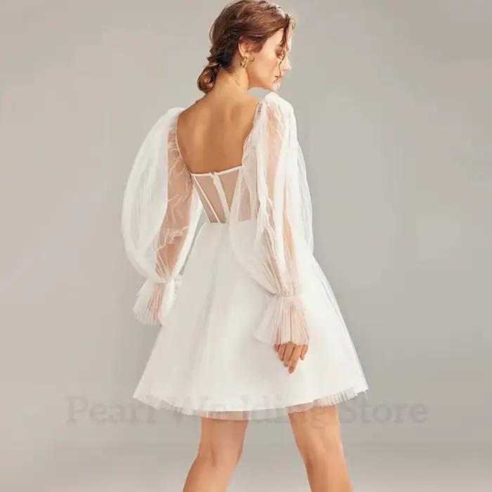 Robe de mariée courte col carré lanterne manches longues dentelle Applique Tulle Sexy dos nu a-ligne