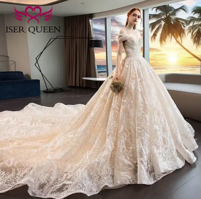 Robe de mariée brodée de luxe personnalisée