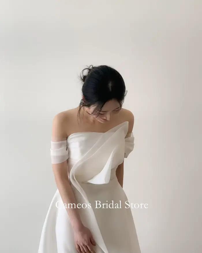 SONDR robes de mariée personnalisées hors de l'épaule ivoire bretelles corée Organza froncé