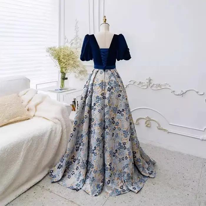 Robes de soirée longues à lacets dans le dos