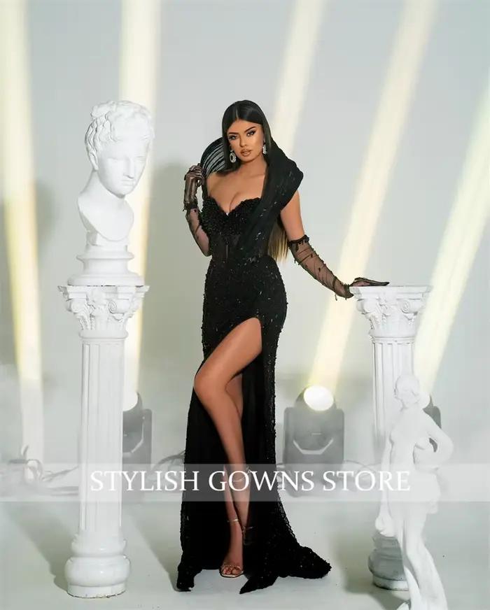 Robe de Soirée Noire Élégante avec Perles et Fente Latérale pour Femme