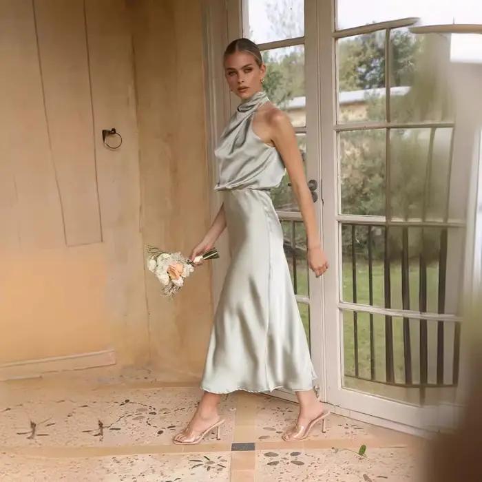 Robe longue de couleur unie pour femme