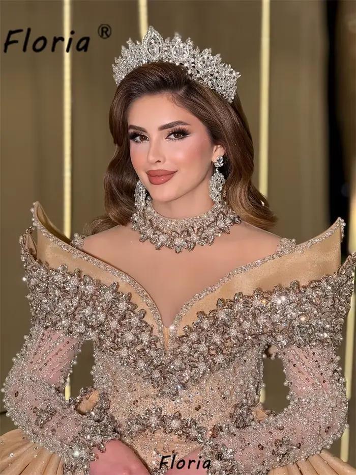 Robe de mariée sirène personnalisée en or de Dubaï avec traîne détachable et perles de cristal
