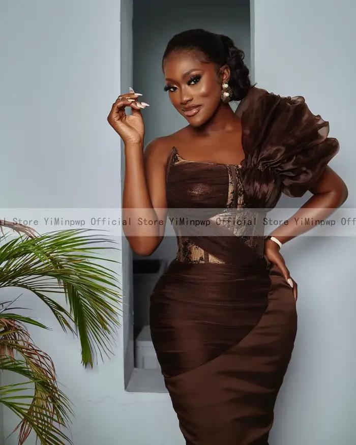 Robe de soirée marron sans manches avec décolleté asymétrique et soutien-gorge intégré pour femmes, élégante et luxueuse pour soirées officielles et événements formels