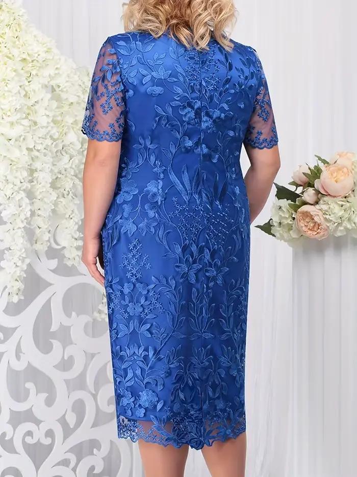 Robe décontractée grande taille avec broderie en dentelle imprimée