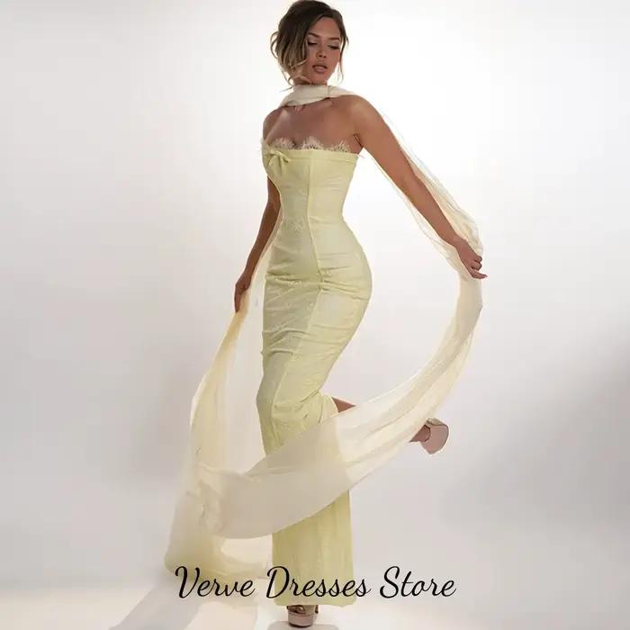 Robe de bal sirène élégante en dentelle avec appliques
