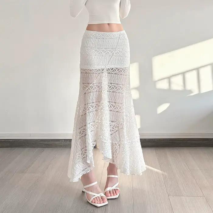 Robe de plage avec patchwork en dentelle et jupe longue à ourlet irrégulier sexy