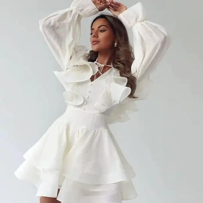 Robe Courte Femme à Volants Col V avec Nœud à la Taille Manches Bouffantes Ourlet Superposé
