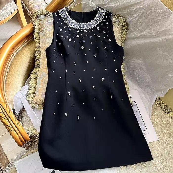 Robe d'été ornée de cristaux lourds 2025 | Mini