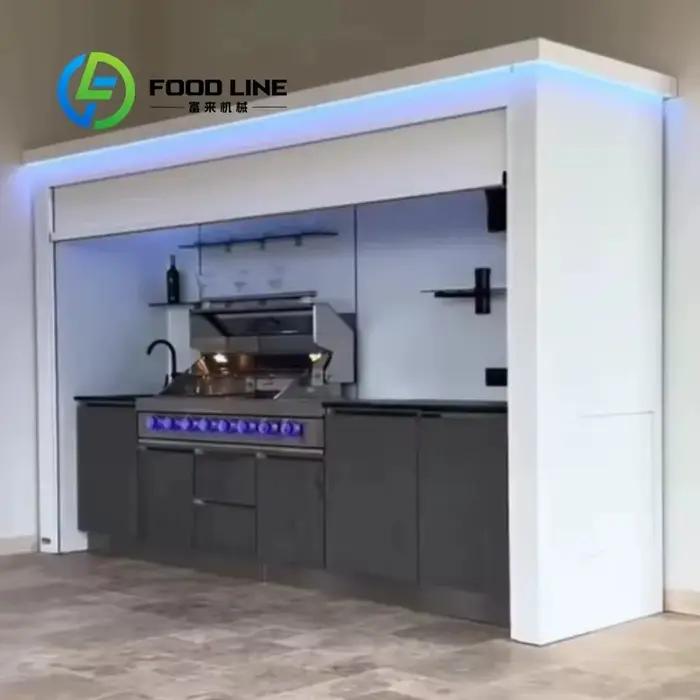 Îlot de cuisine extérieur modulaire personnalisé sur remorque avec armoires de rangement et évier – Station de cuisson extérieure complète