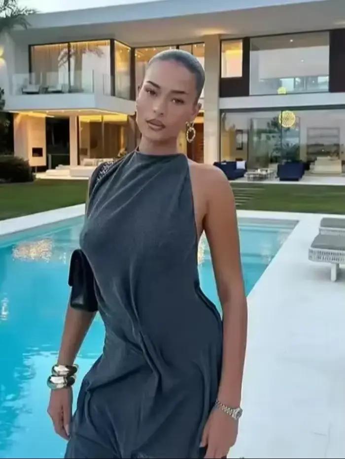 Robe Mini Asymétrique Froncée Bordeaux pour Femme