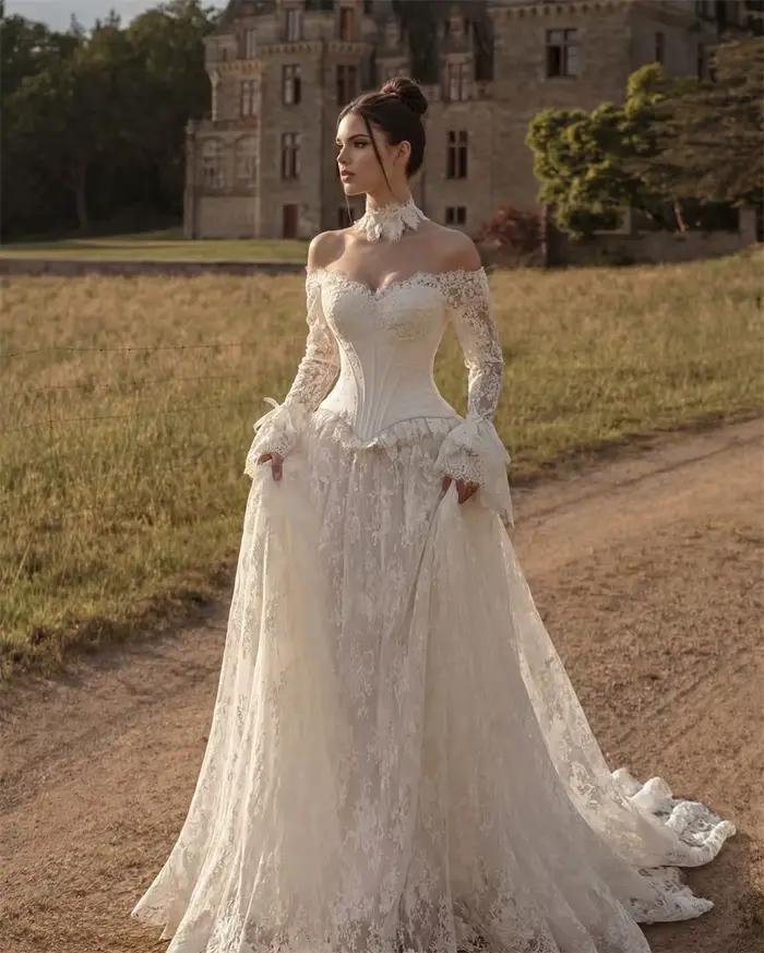 Robe de mariée vintage à épaules dénudées en dentelle