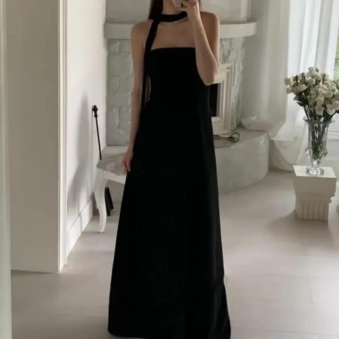 Robe de soirée noire classique