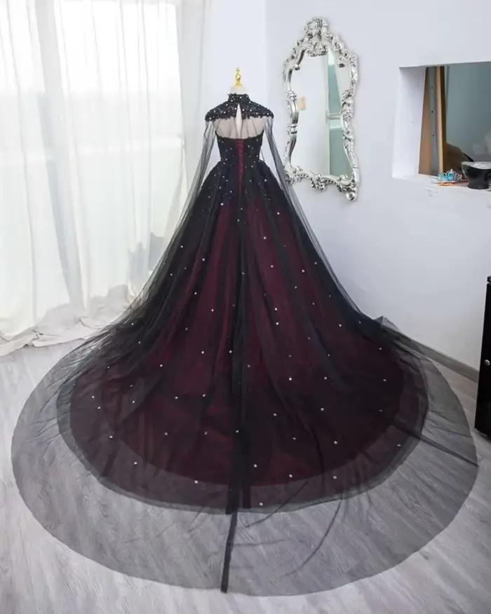 Robe de Quinceanera en polyester classique avec détails en dentelle et perles pour femmes, pour célébrer l'occasion spéciale de leur vie